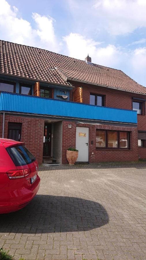 Kleine Gemuetliche Ferienwohnung Im Fachwerkstil Wolfsburg Exterior photo
